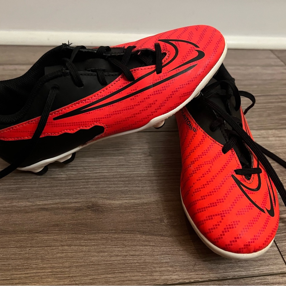Nike Kids Shoes Red and Black